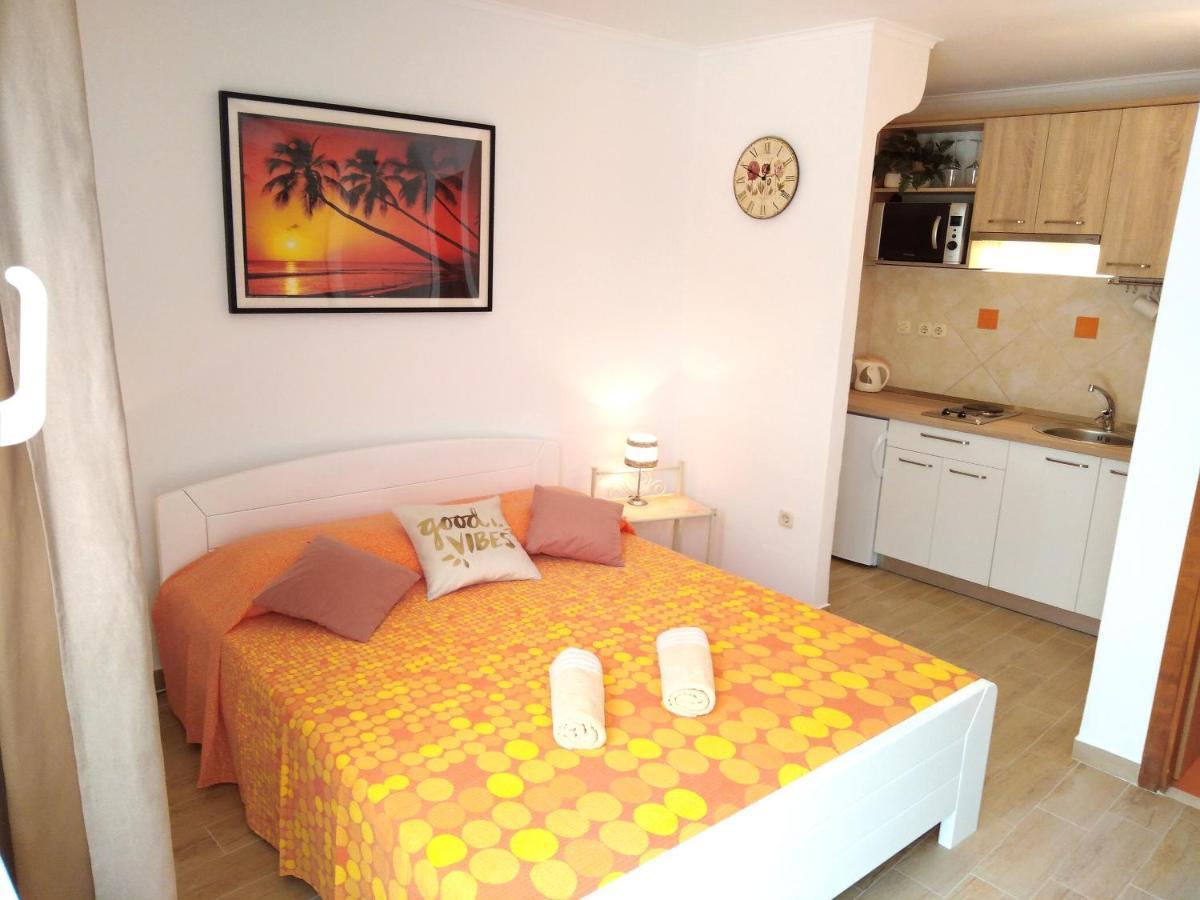 Apartments Green & Orange Đảo Hvar Ngoại thất bức ảnh