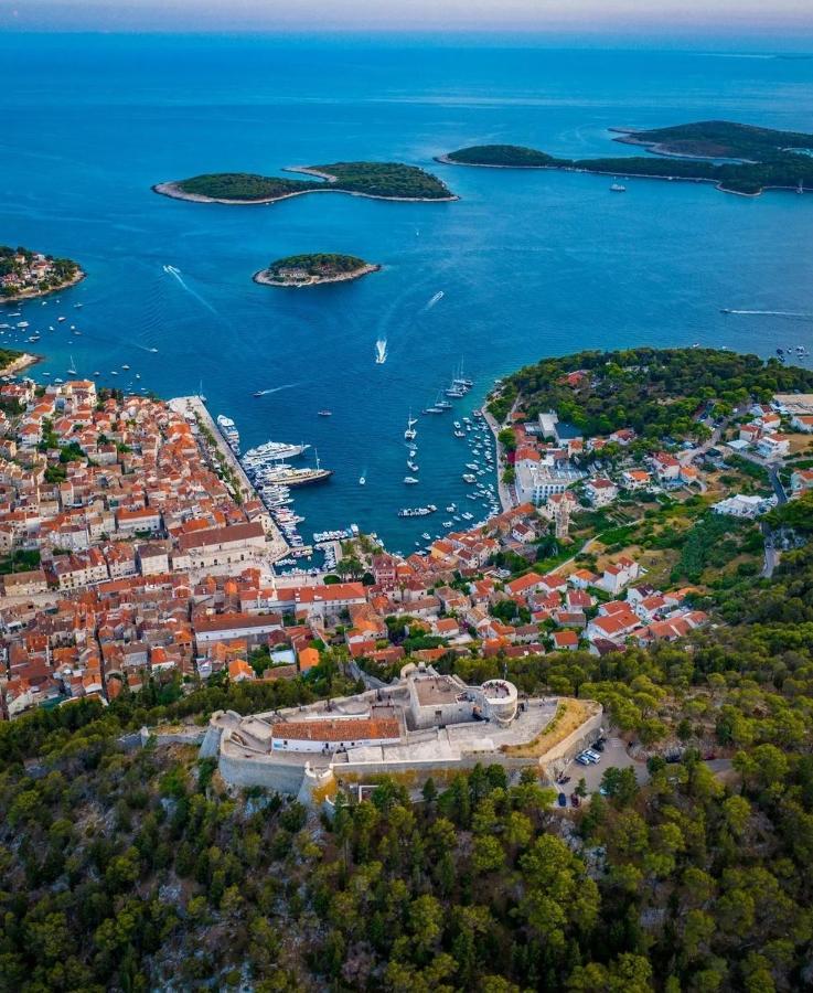 Apartments Green & Orange Đảo Hvar Ngoại thất bức ảnh