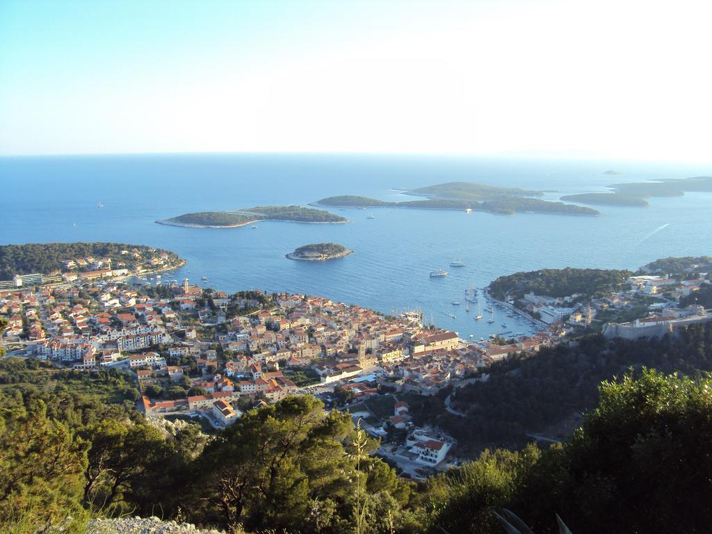 Apartments Green & Orange Đảo Hvar Ngoại thất bức ảnh